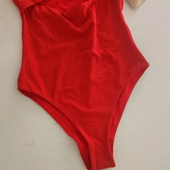 Red One-Piece Swimsuit with Cutout NWT - Picture 7 of 11